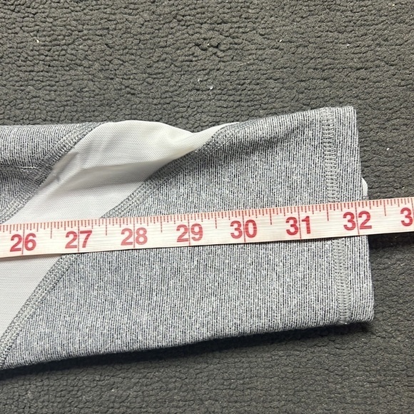 Aerie Grey High Waisted Yoga Pants/ Leggings Size M - Picture 9 of 10